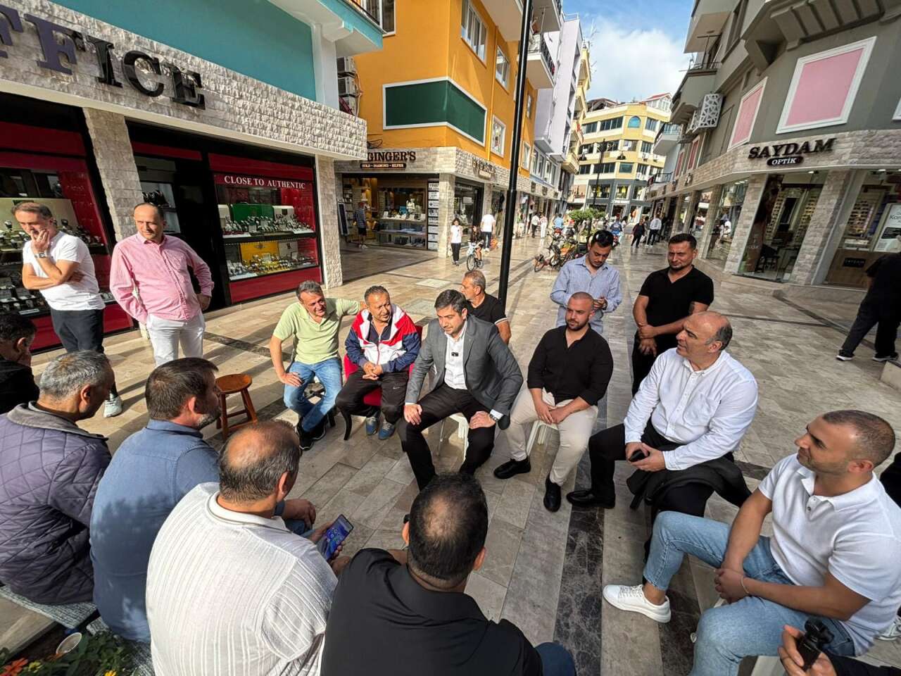 Marmaris’in Kapalı Çarşı Esnafı Üstün Açılmasından Rahatsız 3